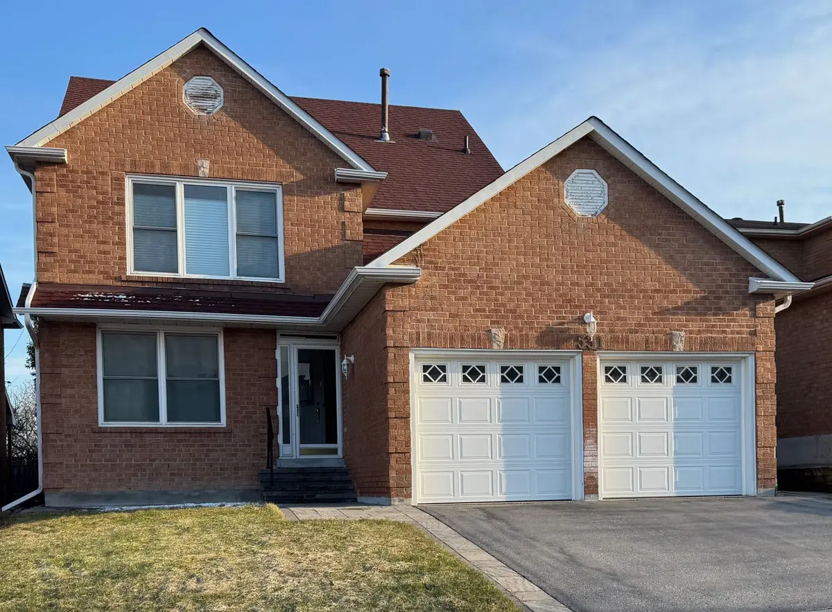531 Steeple HL, Pickering, ON L1V 5Z6