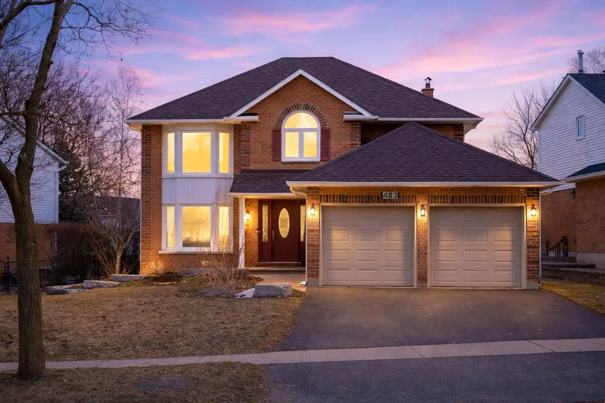 483 Alex Doner DR, Newmarket, ON L3X 1C3