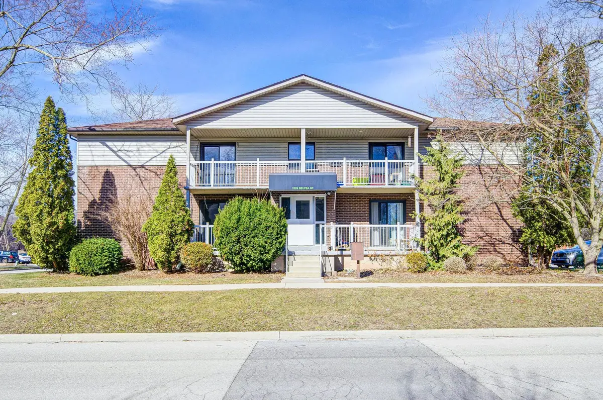 2329 Belyea ST #3, Oakville, ON L6L 1N4