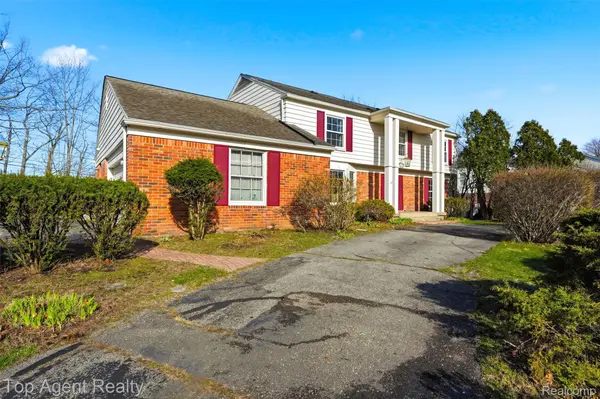 4268 Covered Bridge RD, Bloomfield Hills, MI 48302