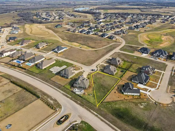 1701 Eagle Glen Pass, Gunter, TX 75058