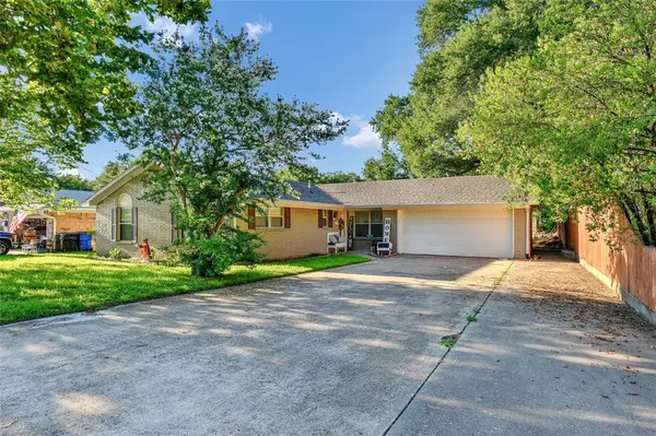 2513 Sunset Street, Denison, TX 75020