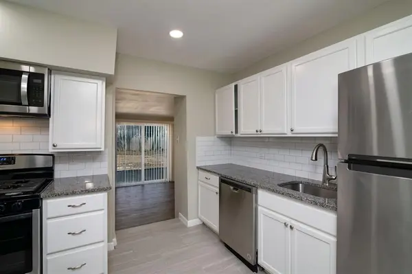 636 Schieme Street, River Oaks, TX 76114