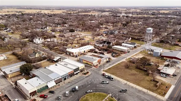 111 E Liberty Street, Pilot Point, TX 76258