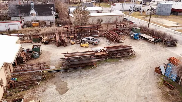 111 E Liberty Street, Pilot Point, TX 76258