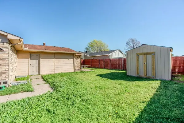 5613 Truitt Street, The Colony, TX 75056