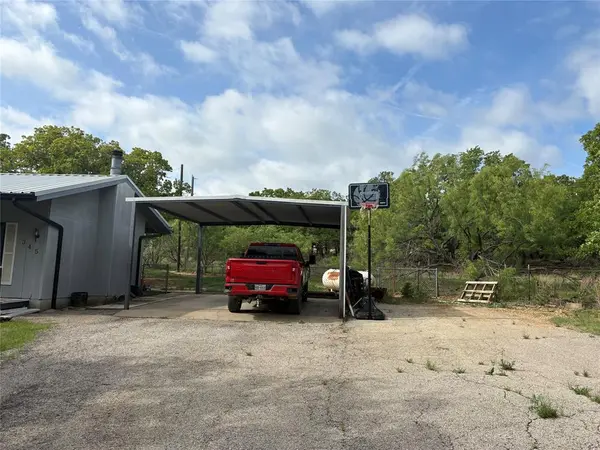 345 salisbury Street, Jacksboro, TX 76458