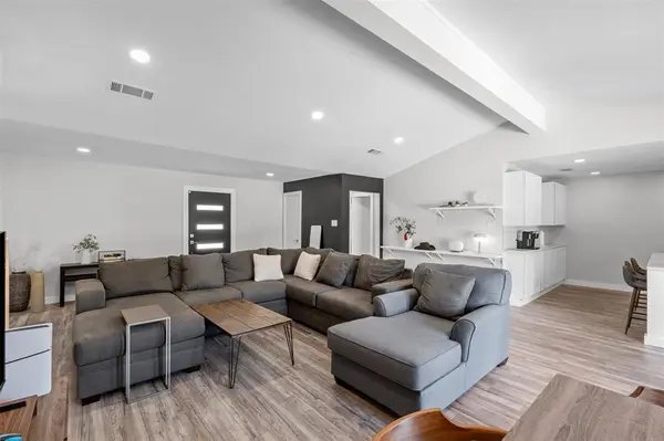 2760 N Hillbrier Circle, Plano, TX 75075