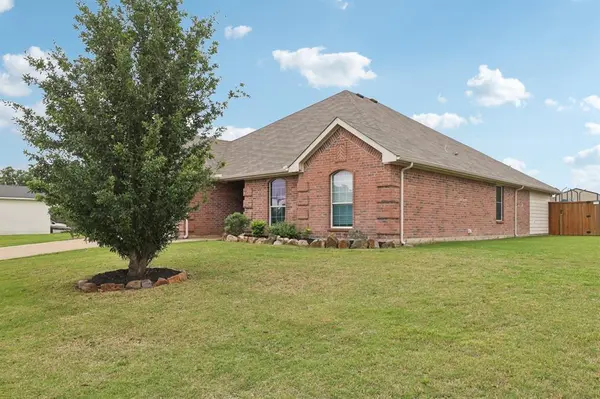 202 Southview Drive, Fate, TX 75189