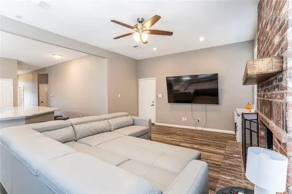 8409 Lake Bend Drive, Rowlett, TX 75088