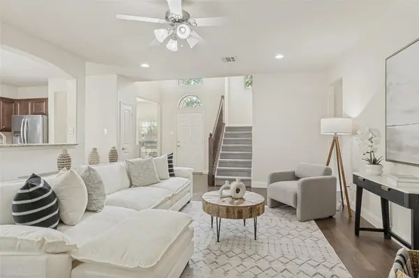 1136 Hidden Lakes Way, Rockwall, TX 75087