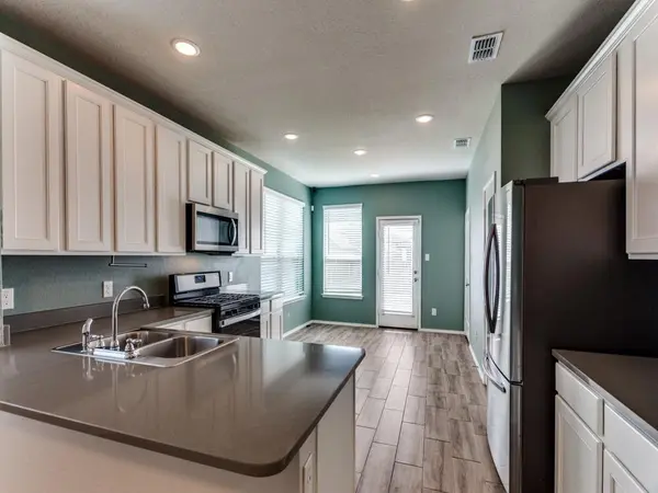 2804 Bursera Lane, Fort Worth, TX 76108