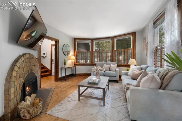 1228 Custer AVE, Colorado Springs, CO 80903