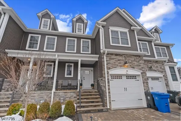 101 Valentino Dr, Old Bridge Twp., NJ 08857