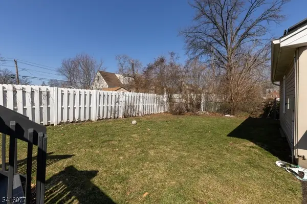 806 Lincoln St, Linden City, NJ 07036