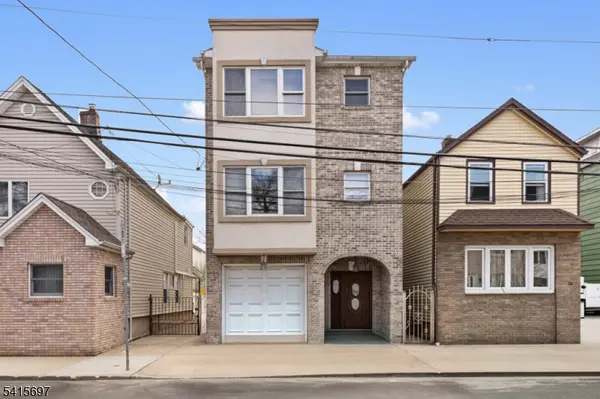 46 Barbara St, Newark City, NJ 07105