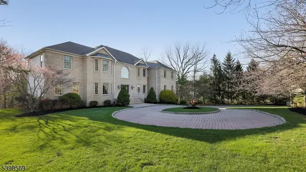 156 Washington Dr, Watchung Boro, NJ 07069