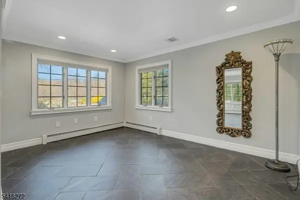 21 Hewlett Rd, Montville Twp., NJ 07082