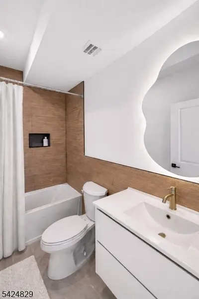 270 Hunterdon St #1, Newark City, NJ 07103