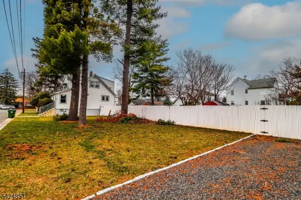 13 N River View Ave, Edison Twp., NJ 08817