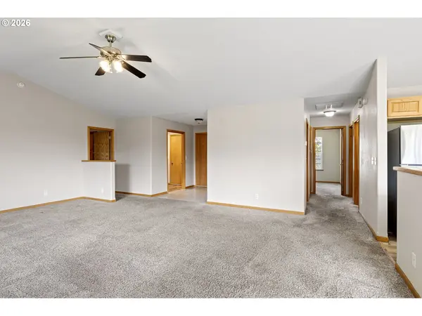 223 ARMANDE LOOP, Roseburg, OR 97471