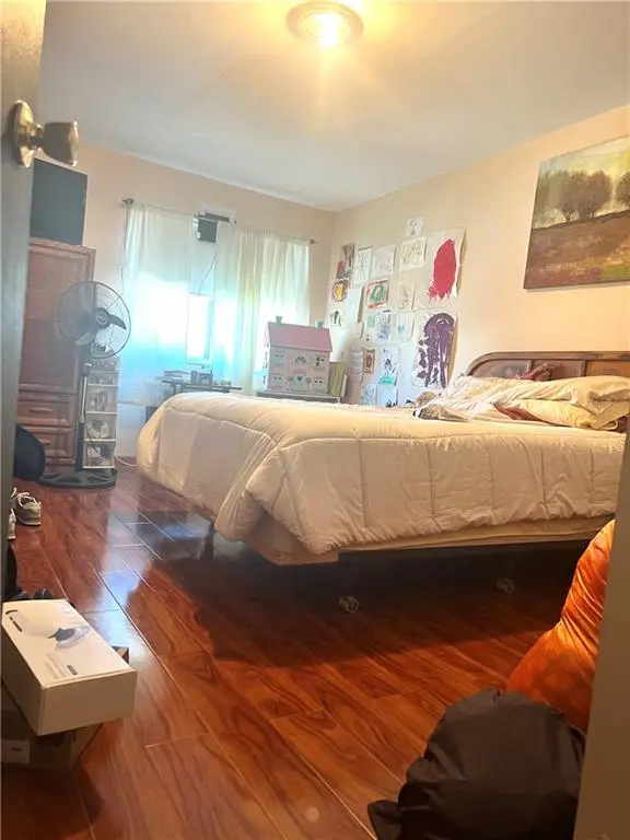 409 Neckar AVE, Staten  Island, NY 10304