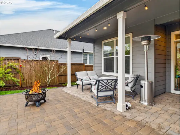 15261 Holcomb BLVD, Oregon City, OR 97045