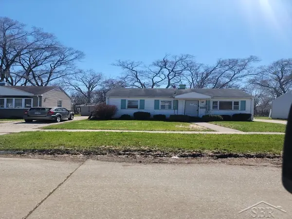 2220 Ledyard ST, Saginaw, MI 48601