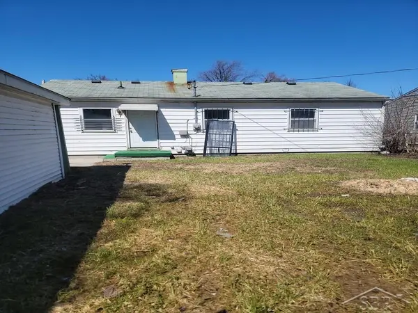 2220 Ledyard ST, Saginaw, MI 48601