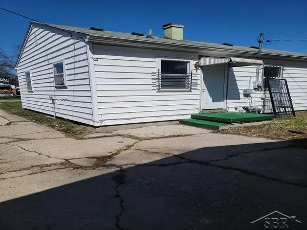 2220 Ledyard ST, Saginaw, MI 48601