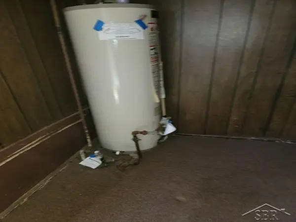 2220 Ledyard ST, Saginaw, MI 48601