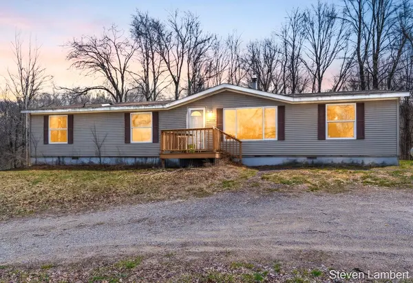 762 Dollies LN, Carlton Twp, MI 49058