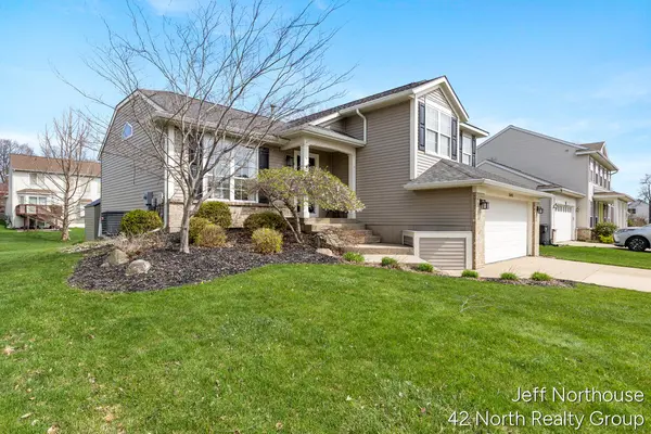 3695 S Falling Leaf DR SE, City Of Kentwood, MI 49512