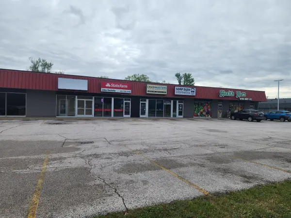 3104 Henry ST, Norton Shores City, MI 49441