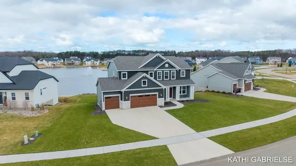 12577 Manchester DR, Grand Haven Twp, MI 49417