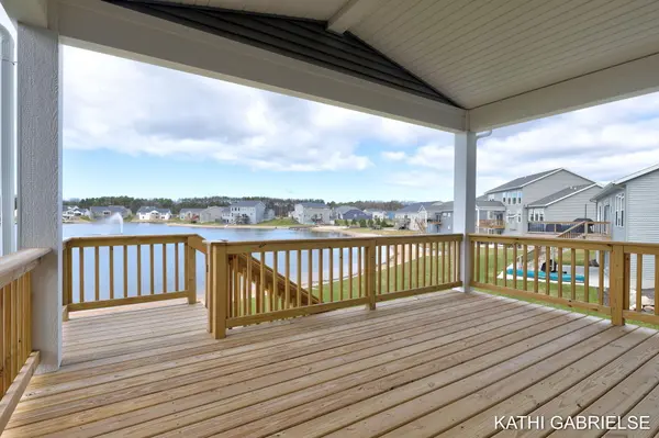 12577 Manchester DR, Grand Haven Twp, MI 49417