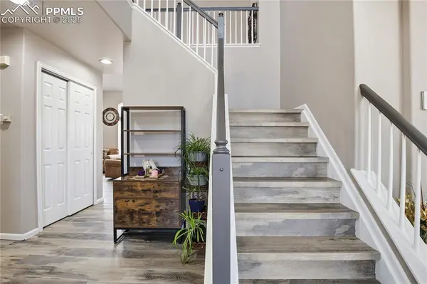 3327 Macgregor DR, Colorado Springs, CO 80922