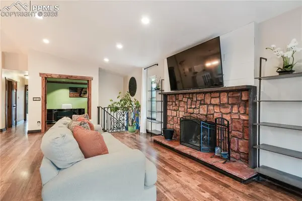 15245 Pleasant View DR, Colorado Springs, CO 80921