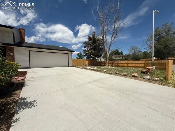 4770 Newton DR, Colorado Springs, CO 80916