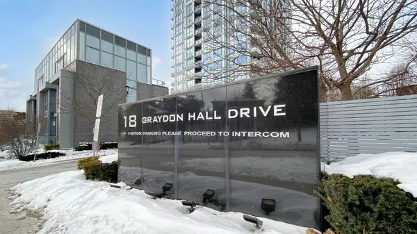 18 Graydon Hall DR #1109, Toronto C13, ON M3A 0A4