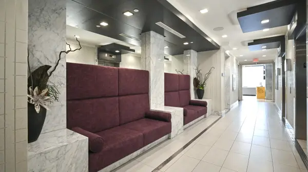 18 Graydon Hall DR #1109, Toronto C13, ON M3A 0A4