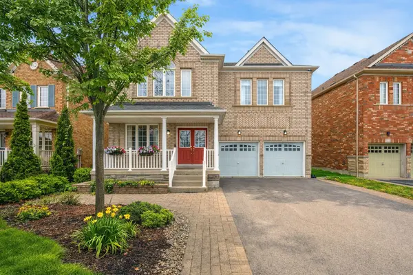 6 Wilsongary CIR, Ajax, ON L1T 0G7