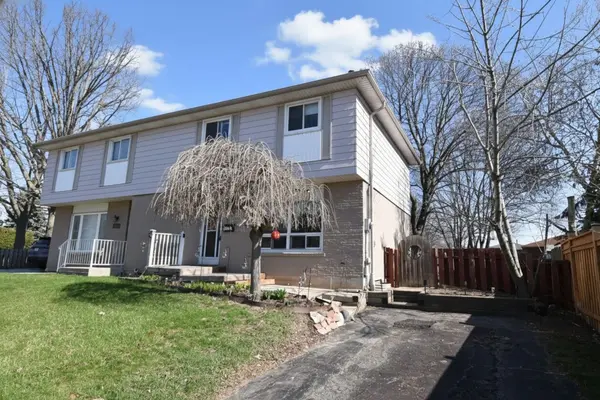 1345 Colonsay DR, Burlington, ON L7P 2T6