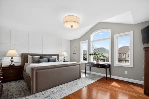 2261 Grouse LN, Oakville, ON L6M 3Z8