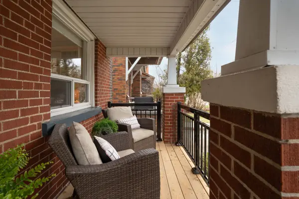 14 Third ST, Toronto W06, ON M8V 2X6