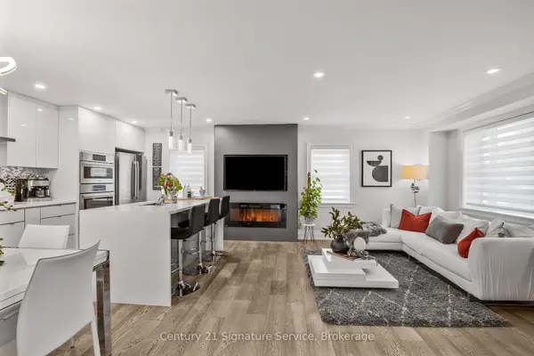 33 McIntosh AVE, Toronto W07, ON M8Y 3E1