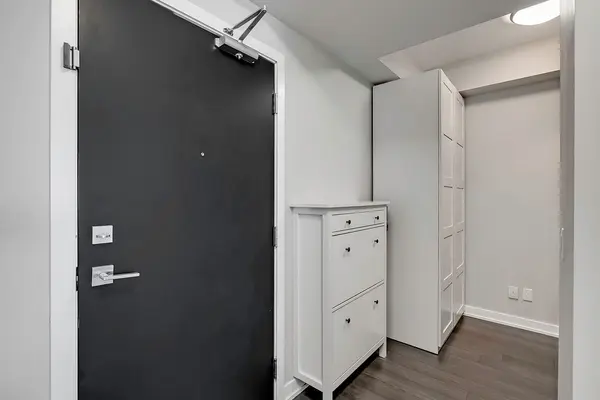 5240 Dundas ST #604, Burlington, ON L7L 0J6