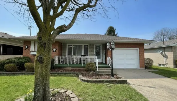 500 6th ST, Hanover, ON N4N 1E5