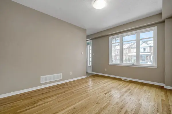 381 Sweetflag ST, Barrhaven, ON K2J 5Y7