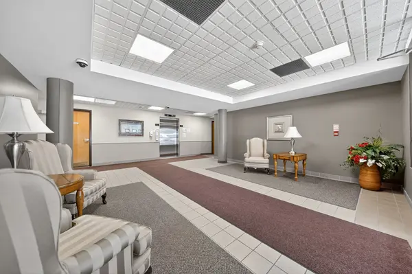 105 Bagot ST #106, Guelph, ON N1H 8H4